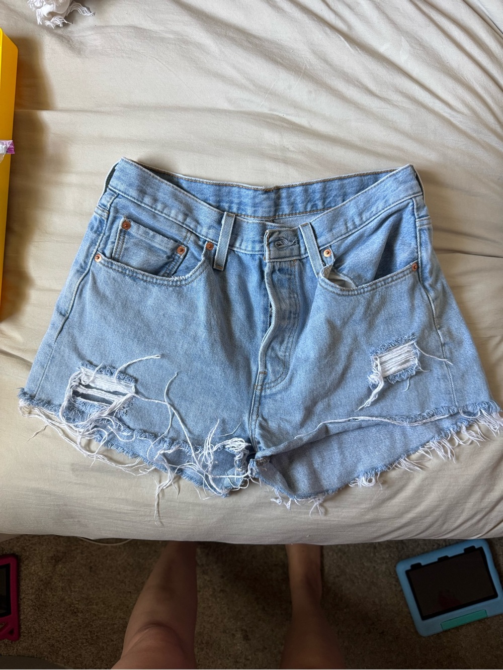 Levi Shorts Distressed